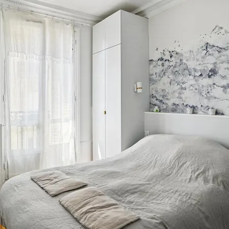 Apartment Atypique Pres De Denfert Rochereau By Weekome